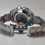 Luxury Green Dial Watch with Silver Strap - Image 4